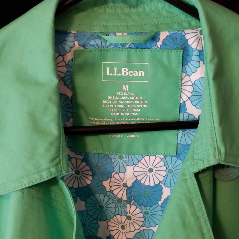 Lightweight jacket - Picture 2 of 5